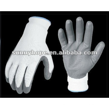 Foam nitrile coated glove with 13 gauge polyester liner